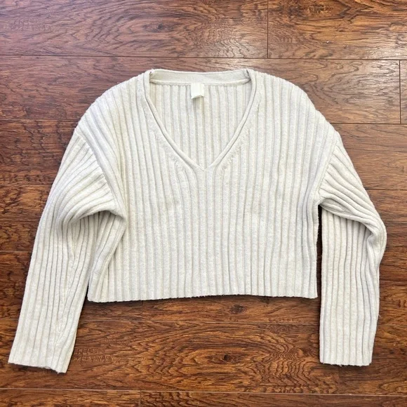 H&M RIB-KNIT SWEATER size M - Picture 3 of 4